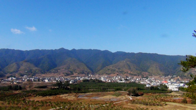 远眺塘背